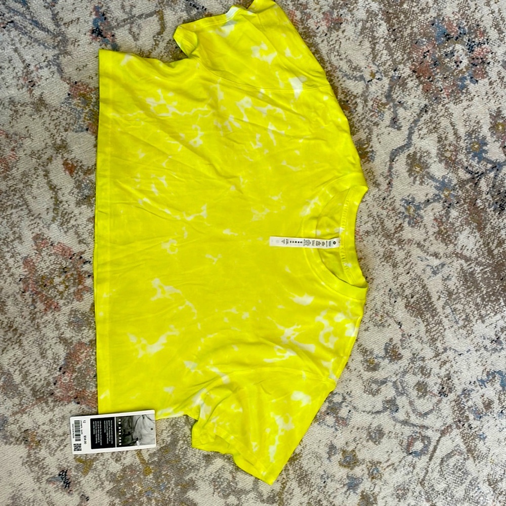 Cropped Tie Dye Lululemon top